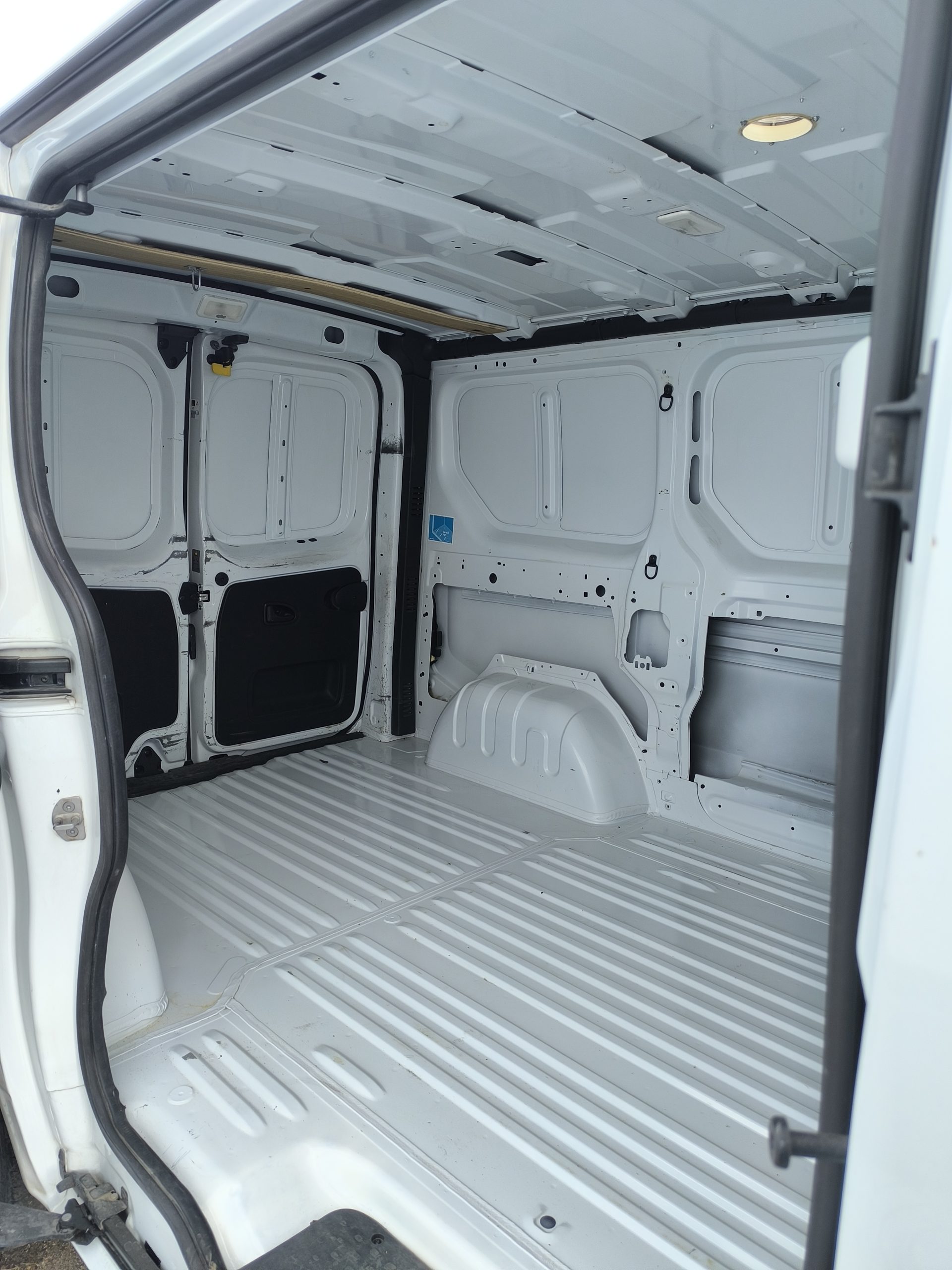 RENAULT TRAFIC L1H1 OCASIÓN - Imagen 9