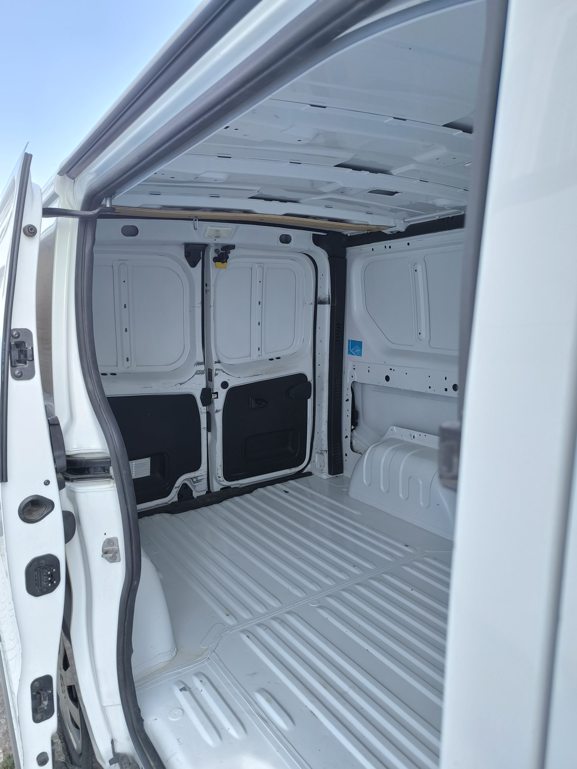 RENAULT TRAFIC L1H1 OCASIÓN - Imagen 11